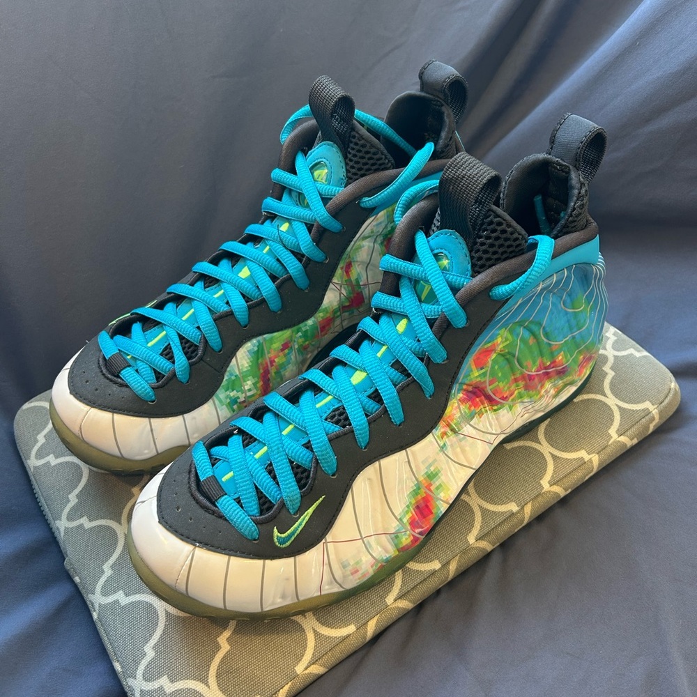 Nike Air Foamposite One
“Weatherman” (LIKE NEW) - Picture 4 of 15